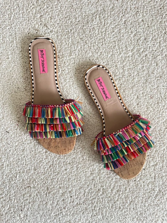 Betsey Johnson Rainbow Tassel summer vacation Cork Slide Sandals size 8 - Picture 9 of 9